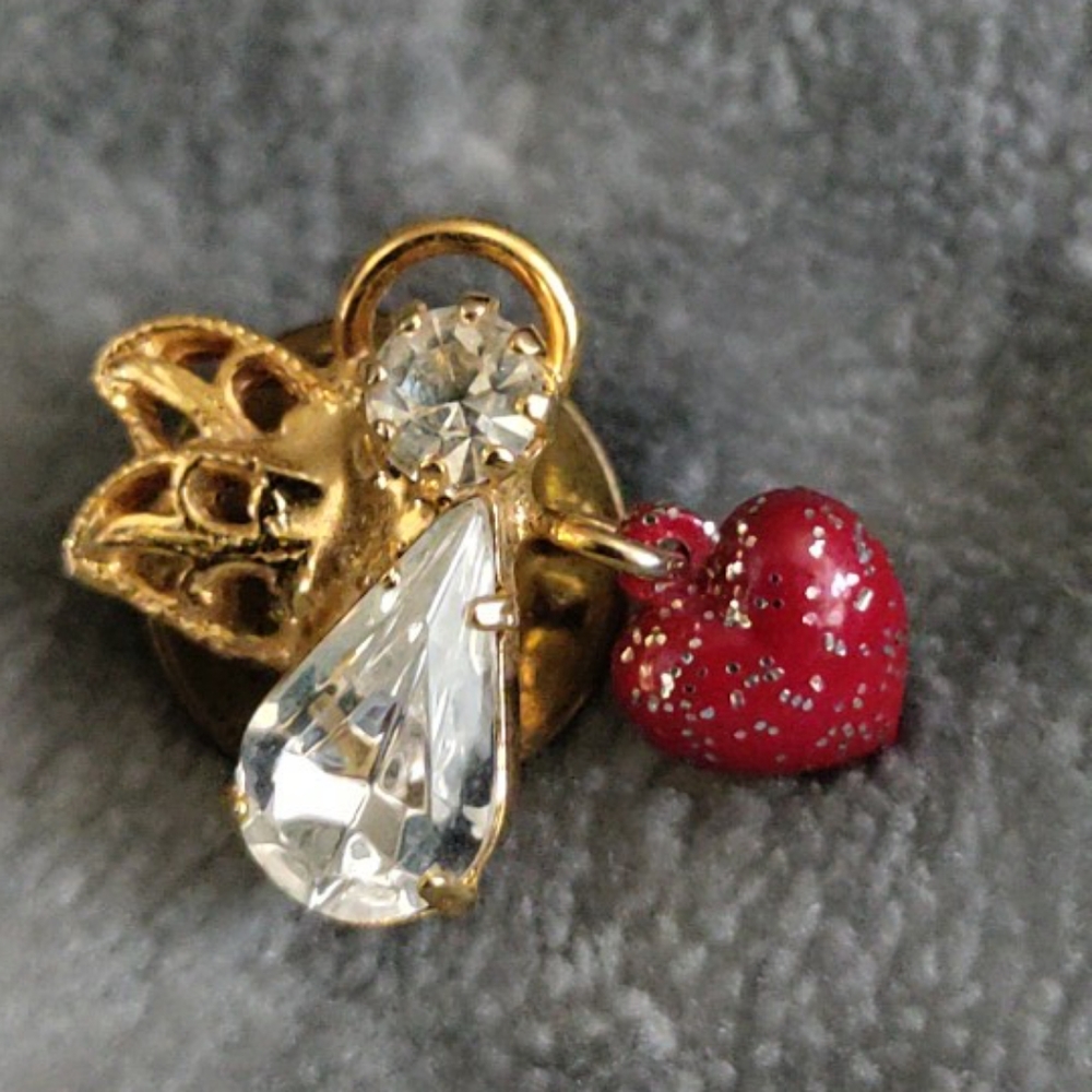 Vintage Holding Heart Angel Lapel pin